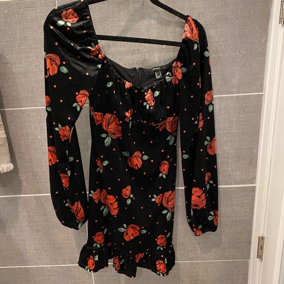 Forever21 velvet long sleeve mini dress - Picture 3 of 5